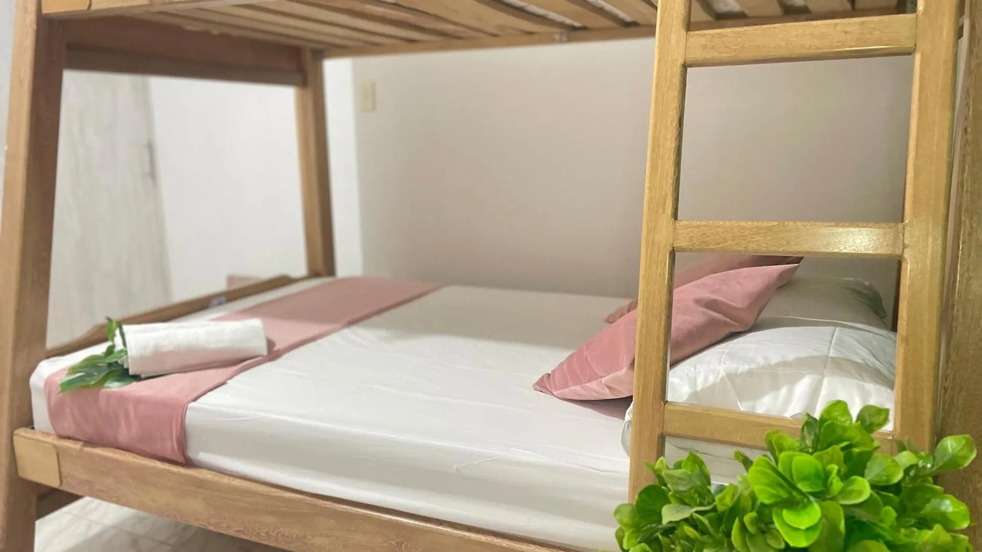 Проживание в семье Home Colors - Comodas Habitaciones Estadio Медельин