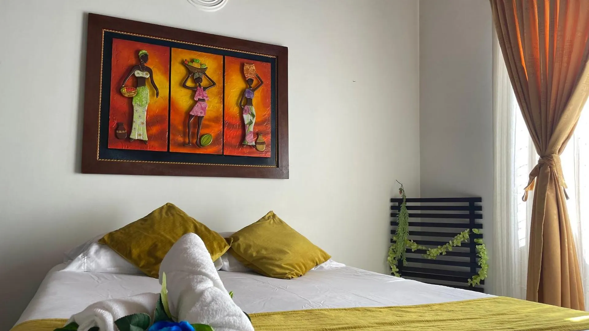 Home Colors - Comodas Habitaciones Estadio Medellin